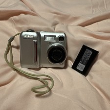 Nikon Coolpix 775 Digital Camera untested