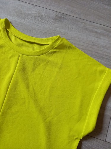 Vestido túnica PrettyLittleThing amarillo cítrico elástico texturizado vacaciones talla XL - Imagen 12 de 20