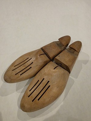 Bond's Wooden Shoe Trees Made In Sweden