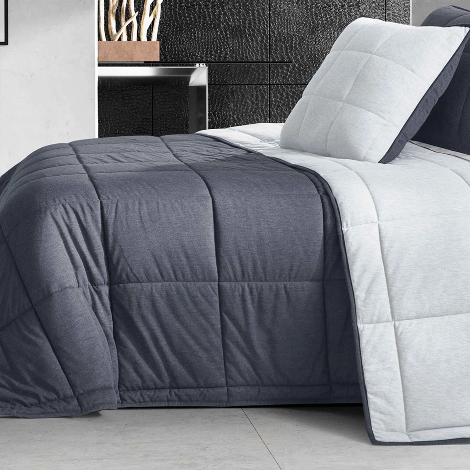 Juego de edredón de 3 piezas azul Paxton de J Queen Foto 3 de 3