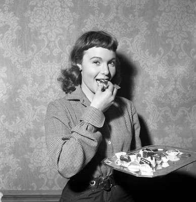Actress Francoise Arnoul at Fernandels birthday May 9 1952 Old Photo 1
