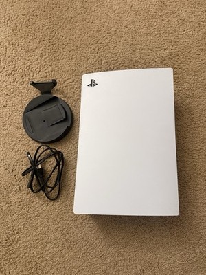 PS5 console disc version CFI-1215A Parts or Repair. No power / Unknown issue.