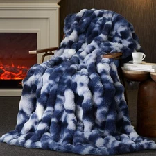 Faux Fur Throw Blanket for Couch, Ultra Soft Fuzzy Plush Bubble Throw for Sof...