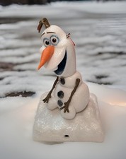 Hallmark Frozen Olaf Peekbuster Magic Motion Activated Sound Ornament