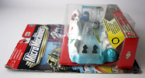 2001 MICRO MACHINES ICE JAW JUMPER No7 PLAYSET EUROPEAN HASBRO NEW SEALED ! - Picture 6 of 9