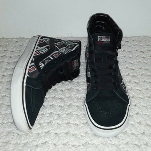 nes controller low top shoes