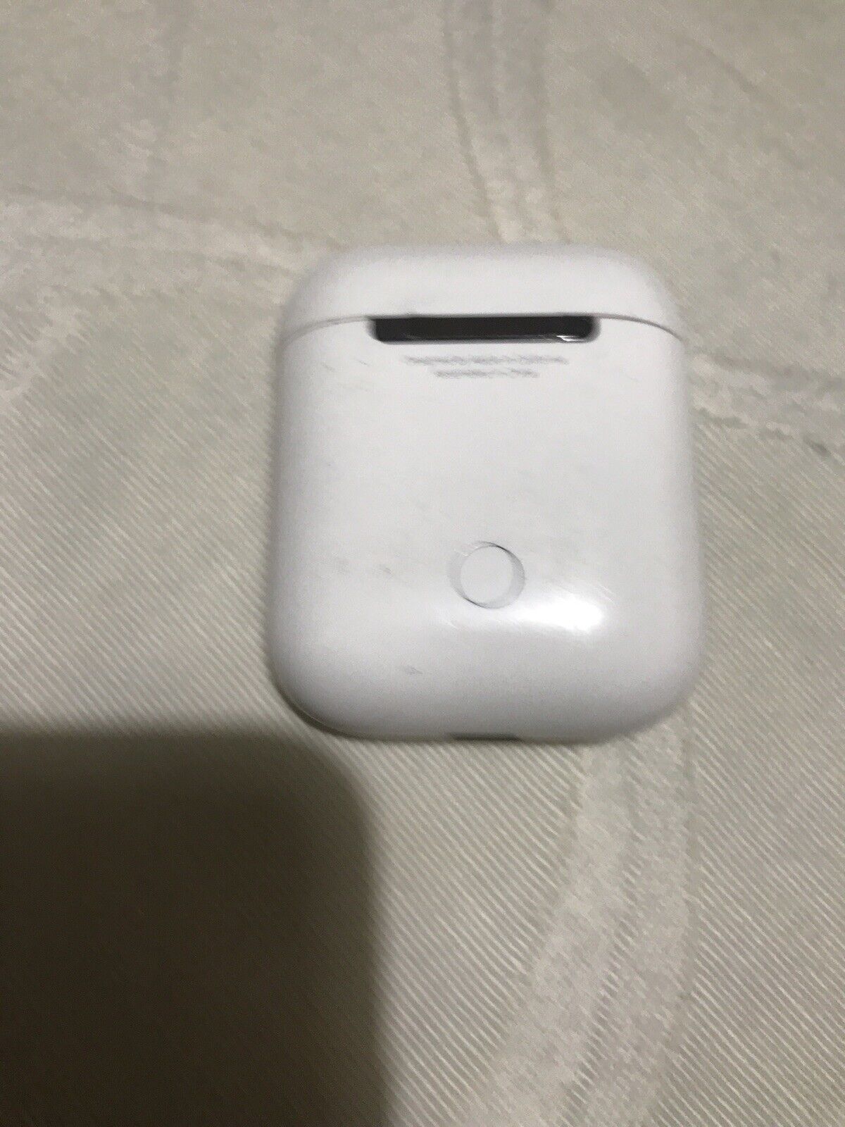 オーディオ機器 イヤフォン Apple AirPods (1st Generation) Wireless Headphones - White