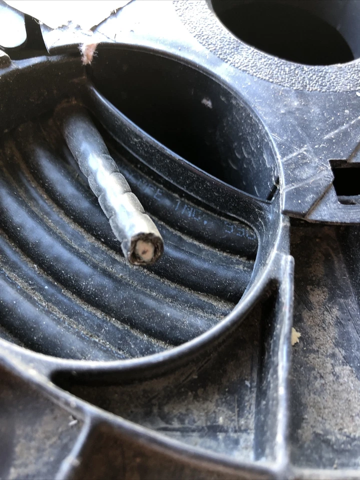 COMMSCOPE 9900963 CM 18AWG Wire Cable CATV  (ETL) 1000 FEET  NEW - Image 3 of 4