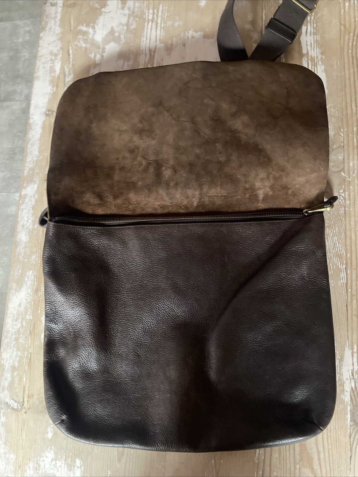 mulberry mens messenger  bag image 5