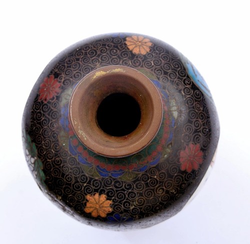 Vase geisha et samouraï japonais émaillé cloisonné années 1900 peint à la main - Photo 7 sur 10