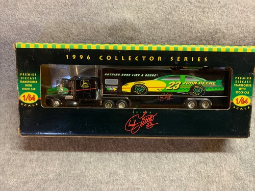 John Deere 1996 Premier Diecast Transporter w/ Stock Car Limited Edition 1:64 - Picture 3 of 5