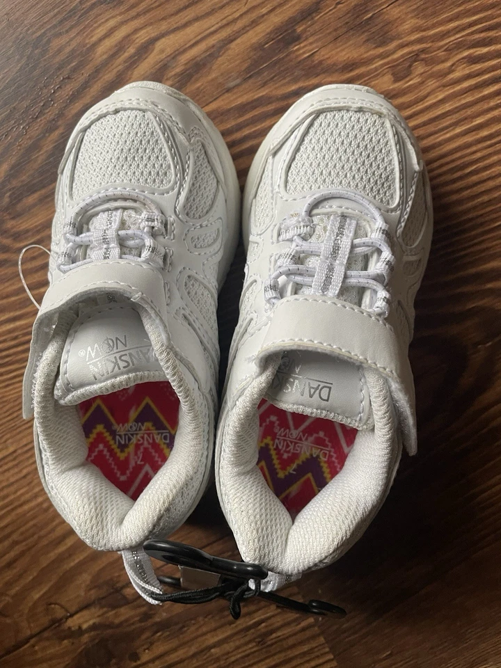 Tênis de ginástica Danskin feminino tamanho 7 bebê criança branco NOVO - Imagem 2 de 2