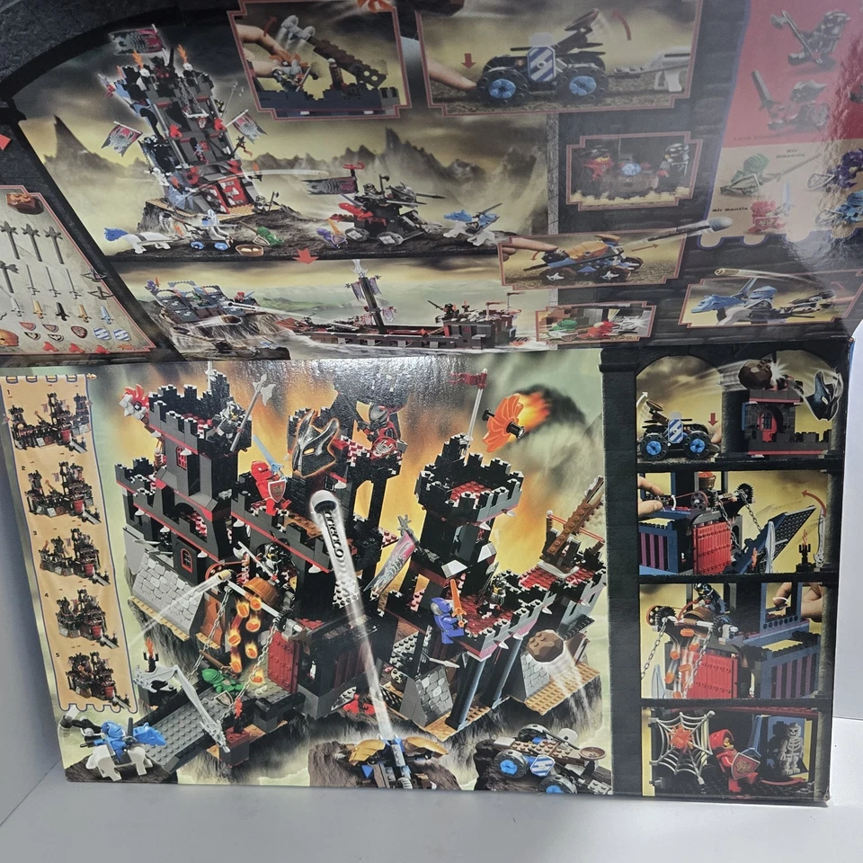 Lego 8877 Vladek's Dark Fortress Knight's Kingdom de colección nuevo y sellado 2005 TOTY Foto 2 de 4