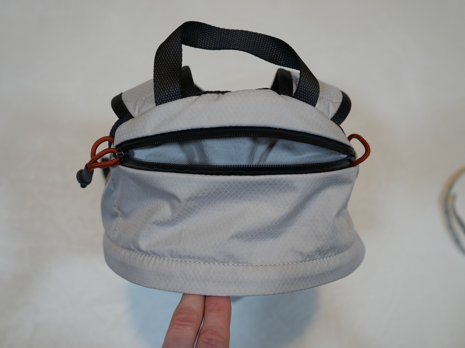 Bellroy Lite Lightweight Performance Daypack Back… - image 4