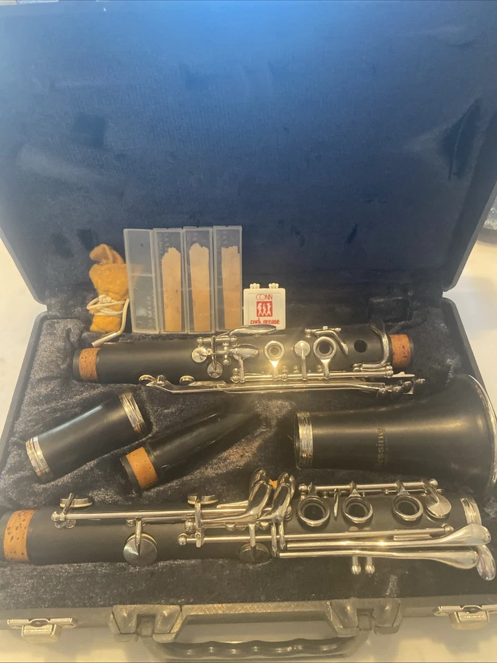 复古 Armstrong Elkhart 美国 4001 单簧管 带保护壳和配件 — 第 3/3 张图片