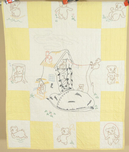 Vintage 30's "Old Woman Who Lived in a Shoe" Nursery collection Rhyme Antique Crib Quilt!