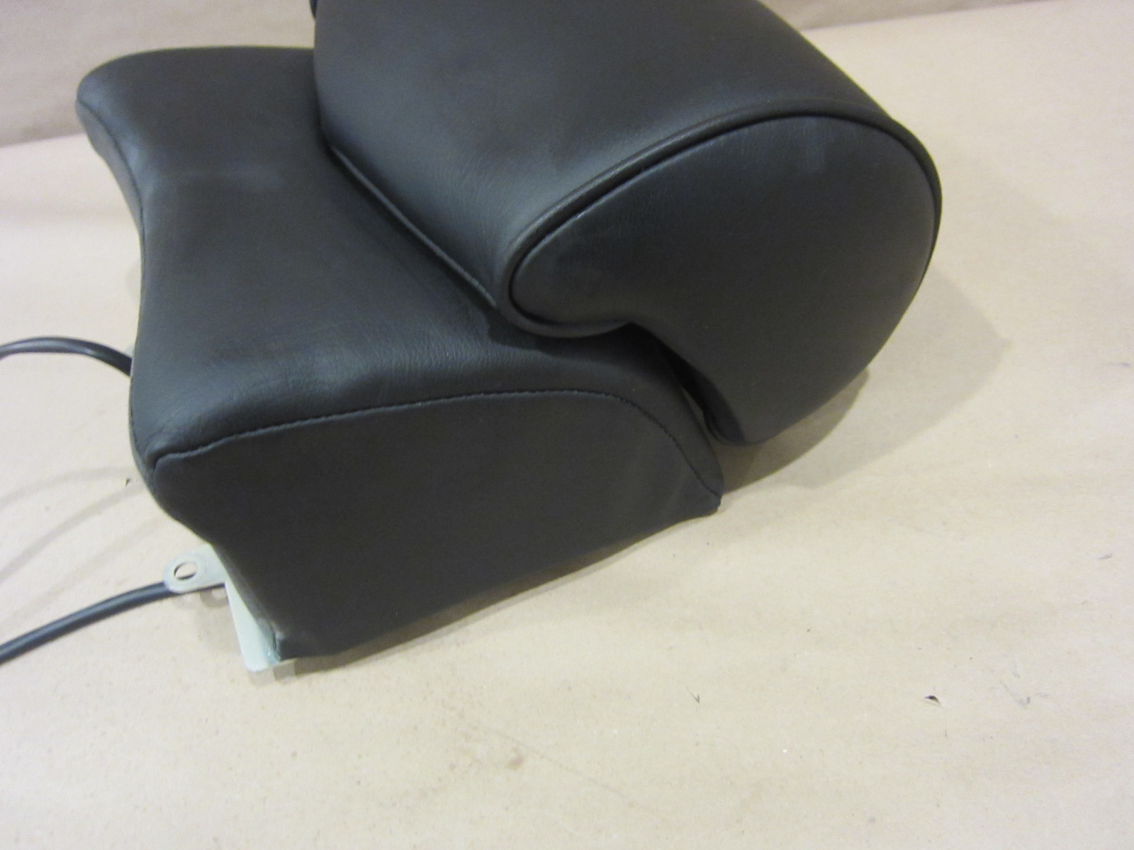 Maserati Quattroporte 2006 -  Rear Middle Headrest - Part# 981421700