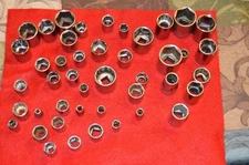 CRAFTSMAN  USA 1/4"  Dr - SAE AND METRIC SHALLOW SOCKET 6 AND 12 Point  