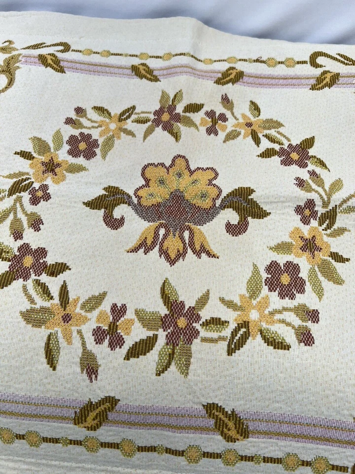 Floral Geometric Matelassse Coverlet Pillow Sham Bedspread Embroidered Set - Image 4 of 4