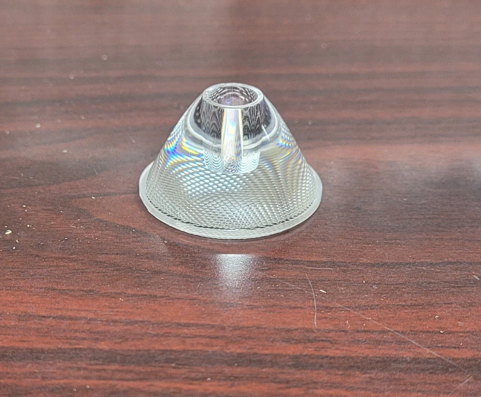 Lente WAC Lighting 25° para cabezal de iluminación de pista Silo X10. LOTE DE 64 Foto 4 de 4