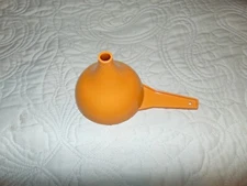 VINTAGE TUPPERWARE FUNNEL #1227 - HARVEST ORANGE