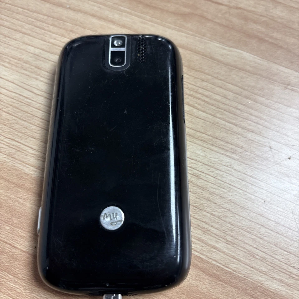 htc mytouch 4g - Image 3 of 4