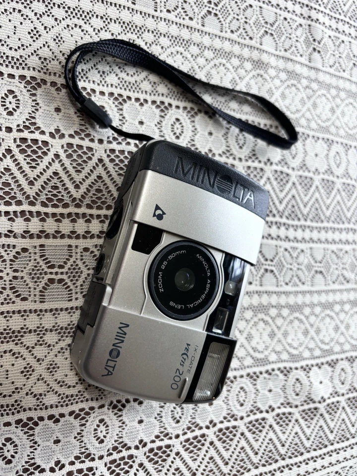 Minolta Vectis 200 IX-Date APS Film Camera Compact Silver UnTested Clean Vintage - Image 3 of 4