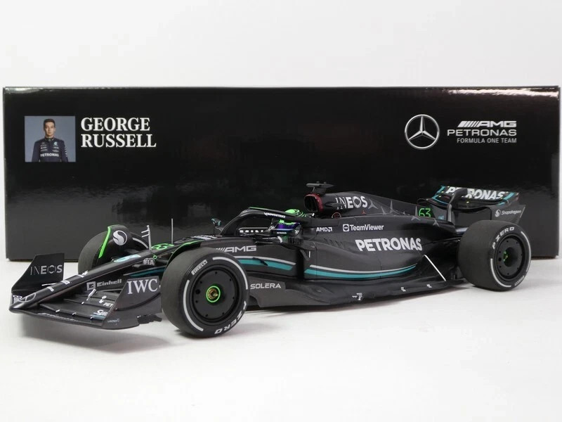 F1 Mercedes W14 Russell 2023 Minichamps 1:18 maquette de collection