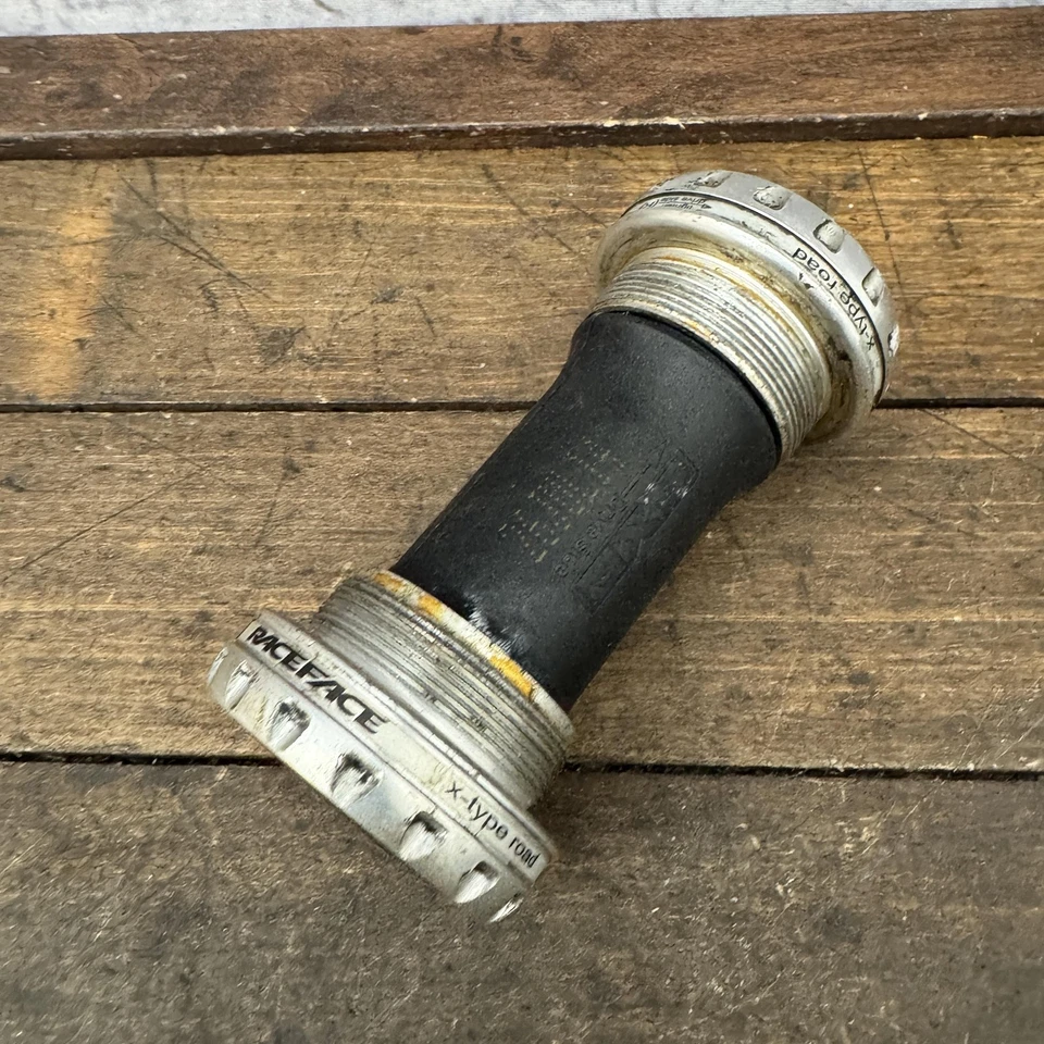 Race Face X-Type Road Bottom Bracket BSA 1.37x24T External 24mm Hollowtech II - Image 4 of 4