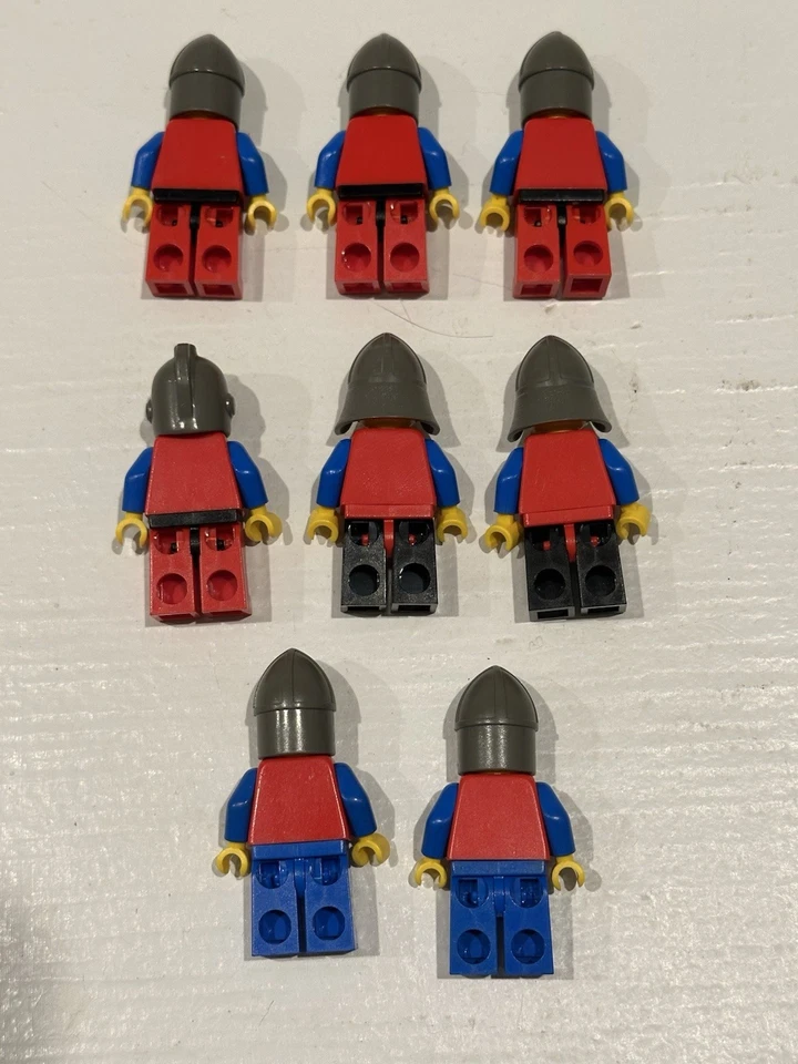 Lot of 8 X Lego Castle Lion Knights Crusaders Lion Crest Minifigures - Image 2 of 3