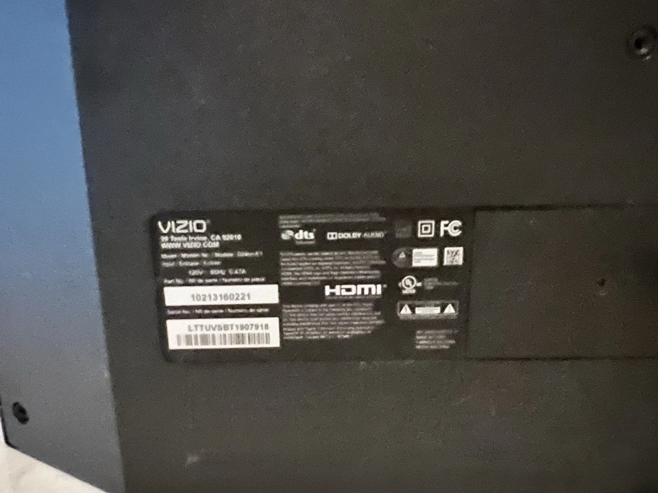 Vizio E420VO 42" 1080p LED LCD TV 120Hz Flat Screen with HDMI - Image 3 of 4