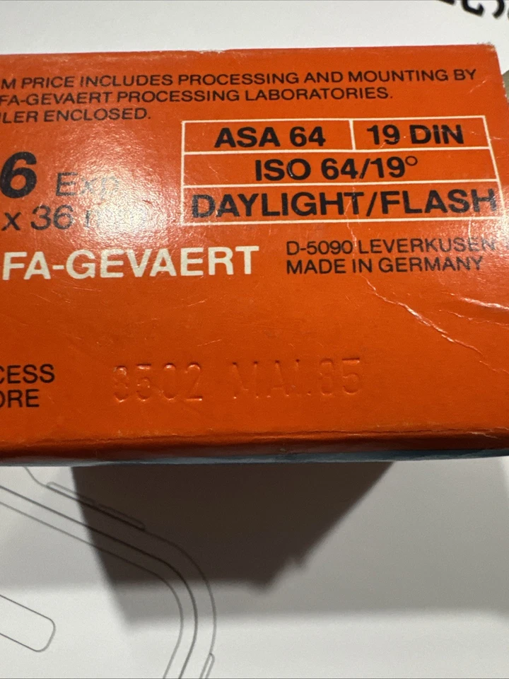 Agfa Agfachrome 64 Color Film 35mm Roll 36 Exposures Vintage 1985 EXPIRED - Image 3 of 4