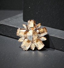 Cluster Flower Stretchable Cocktail Ring Champagne Light Brown Crystals