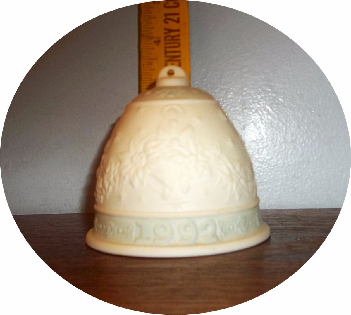 1992 LLADRO LIMITED EDITION CHRISTMAS BELL ORNAMENT CANDLES 1992 LLADRO LIMITED EDITION CHRISTMAS BELL ORNAMENT CANDLES