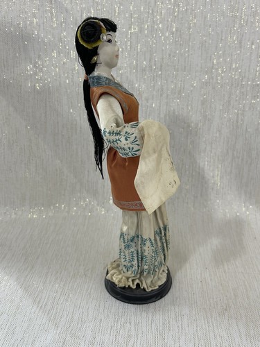 GEISHA VINTAGE PUPPE 8 1/2"" GROSS. gebraucht. Made in Japan rostfarbenes Kimonokleid - Bild 5 von 7