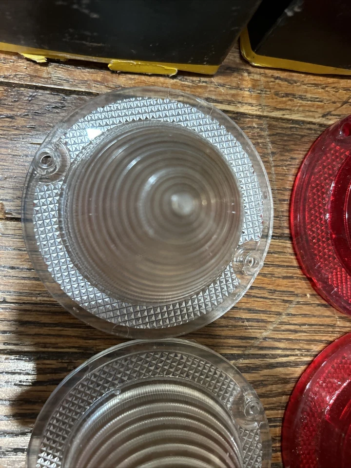 Juego de lentes de luz trasera Chevrolet 1960-61 Corvette Balkamp EE. UU. Foto 3 de 4