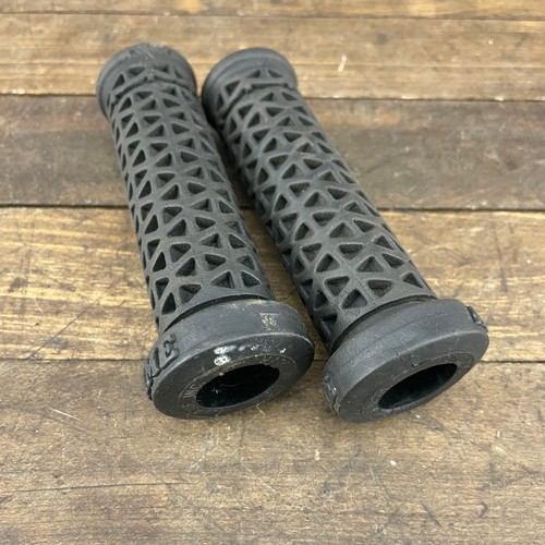 Vintage GT AME Grips OG Mountain Bike Zaskar 80s 90s MTB Soft Tri Triangle - Picture 14 of 21