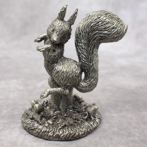 Beatrix Potter Squirrel Nutkins 4.75" Metal Statue Figurine Very Rare - 第 1/10 張圖片