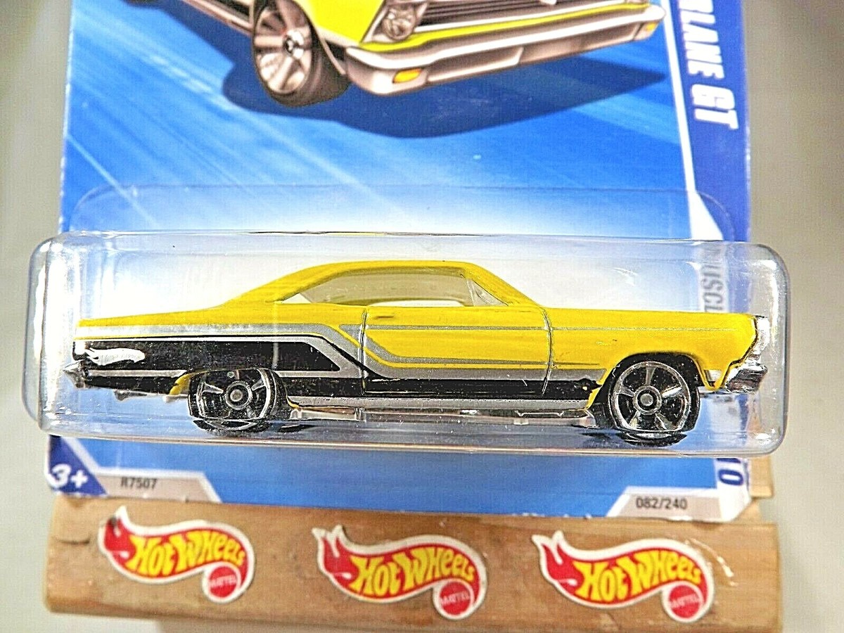 2010 Hot Wheels #82 Muscle Mania 4/10 '66 FORD FAIRLANE GT
