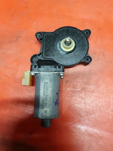 BMW 3er E46 Fensterheber Motor vorne links 676283620630 0130821716