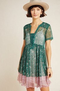 vestido florido transparente