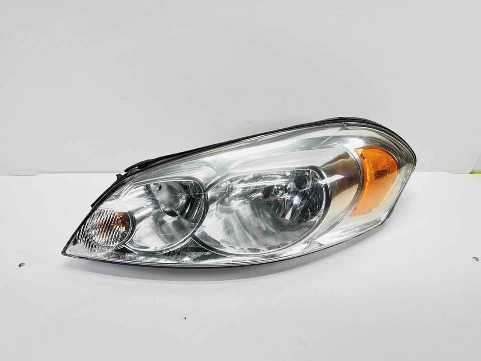 Faro conductor izquierdo Chevrolet Monte Carlo 2006-2007 usado mercado de accesorios Foto 4 de 4