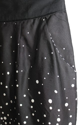 MONSOON UK 8 Falda Formal de Bolsillo Lateral Satinado Sedoso con Estampado Negro 8 36 - Imagen 4 de 7
