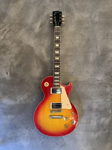 Gibson 1996 Les Paul Classic Cherry Sunburst electric guitar