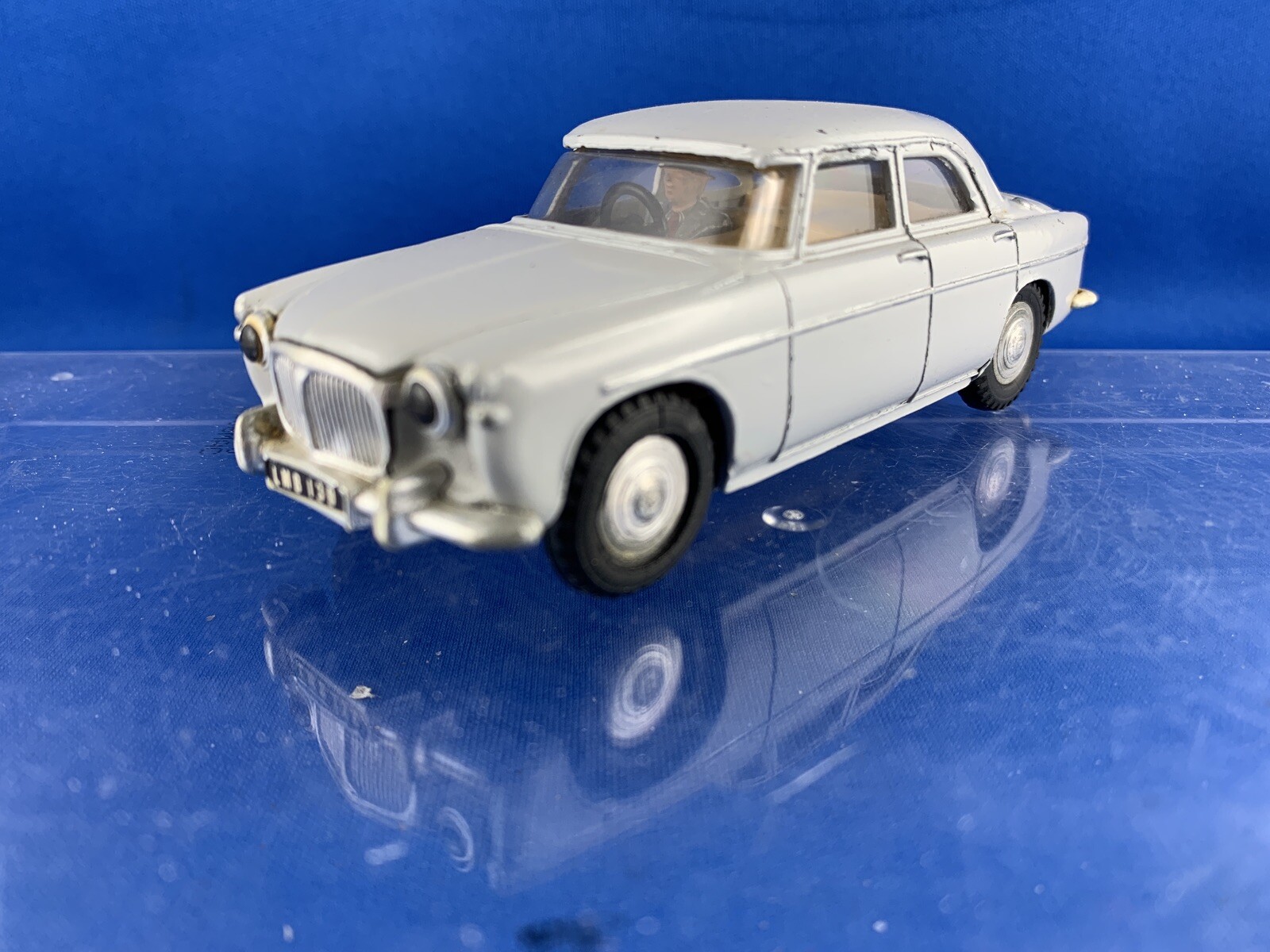 ミニカー SPOT - ON ROVER 3 LITRE MODEL with light s-l1200.jpg