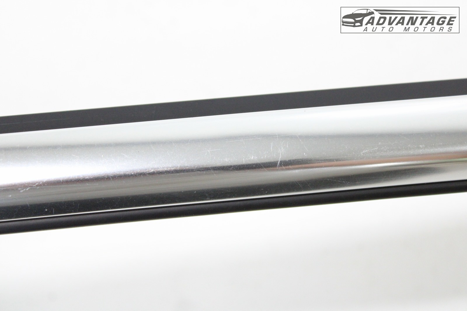 2014-2020 MASERATI QUATTROPORTE REAR LEFT SIDE DOOR WINDOW BELT MOLDING OEM