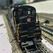 Pennsylvania Railroad 6319 Bowser HO Scale Diesel Locomotive Black Yellow