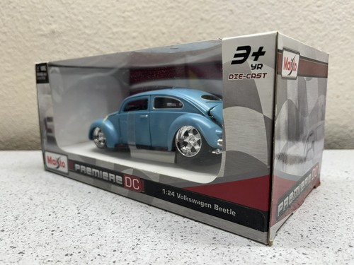 Maisto Premiere DC Volkswagen Beetle 1:24 Die-Cast Scale Model, Hot Rod Blue - Picture 3 of 7