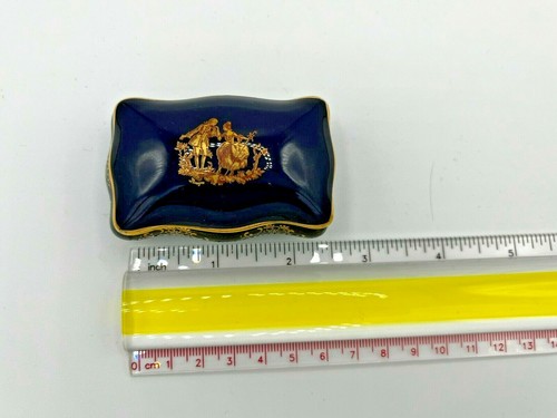 Limoges Porcelain Trinket Box Navy with 22K Gold - Picture 7 of 12