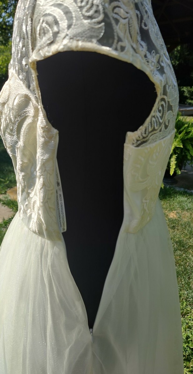CHI CHI LONDON Elegant Lace Dress Ivory Cream Size US 12 Cap CHI CHI LONDON Elegant Lace Dress Ivory Cream Size US 12 Cap